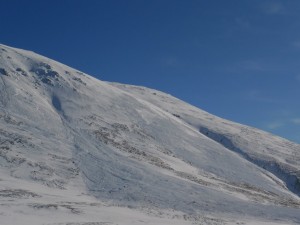 BIG avalanche on the Ben.