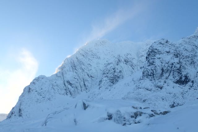 A plume of snow from North-East Buttress, Ben Nevis showing snow redistribution.