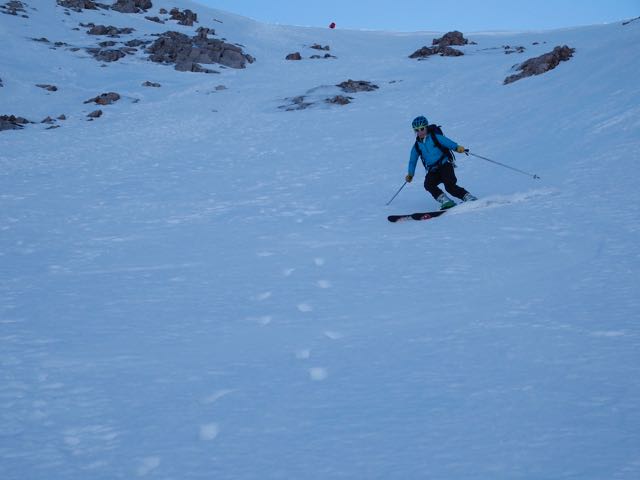 Firm snow at the top of Coire Leis with good skiing further down.