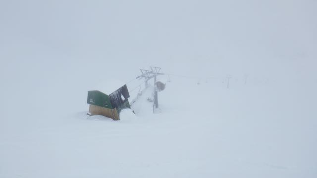 Braveheart chair opened in the afternoon for the first time this season.