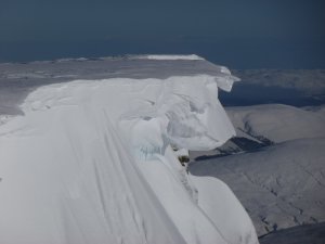 Cold, sunny and light winds